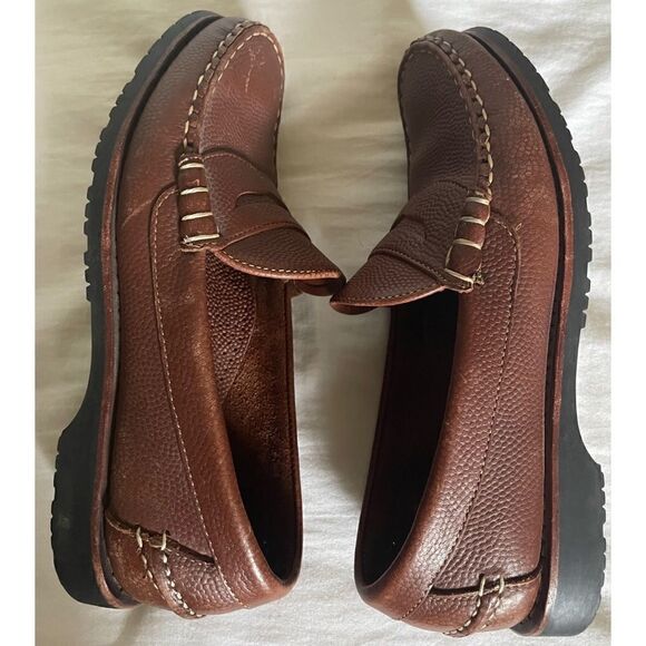 Allen Edmonds
"Duke" Pebble Leather Loafers. Size 6.5 / Excellent - Picture 8 of 11